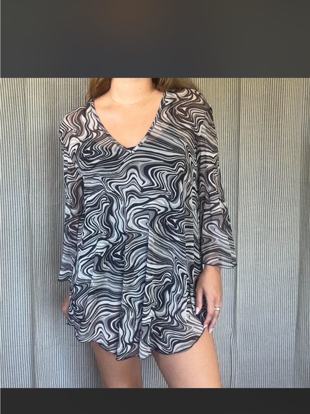 Sheer wavy print blouse